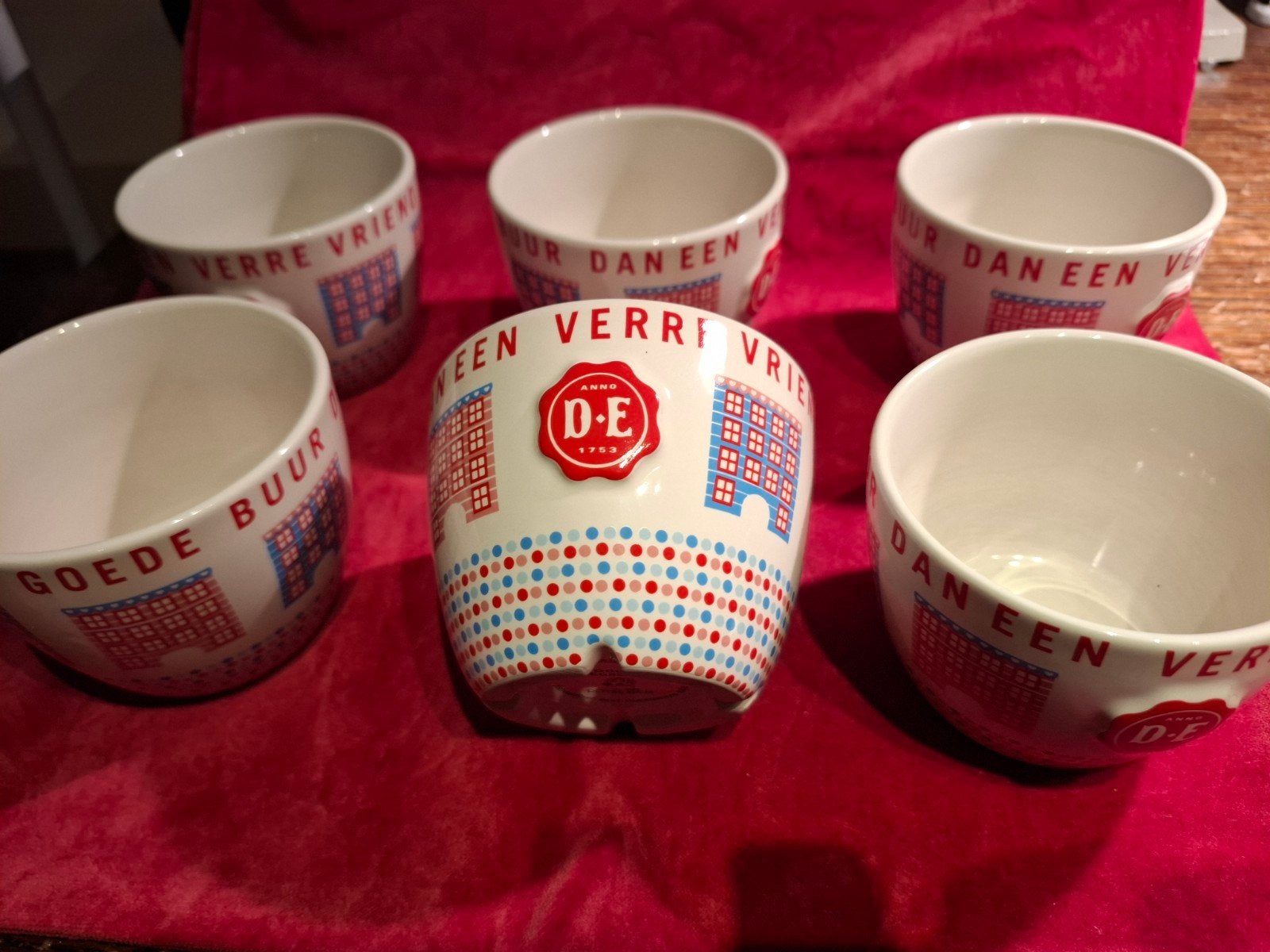 Set van 6 Douwe Egberts DE spaar kopjes/mokken, Ophalen of Verzenden