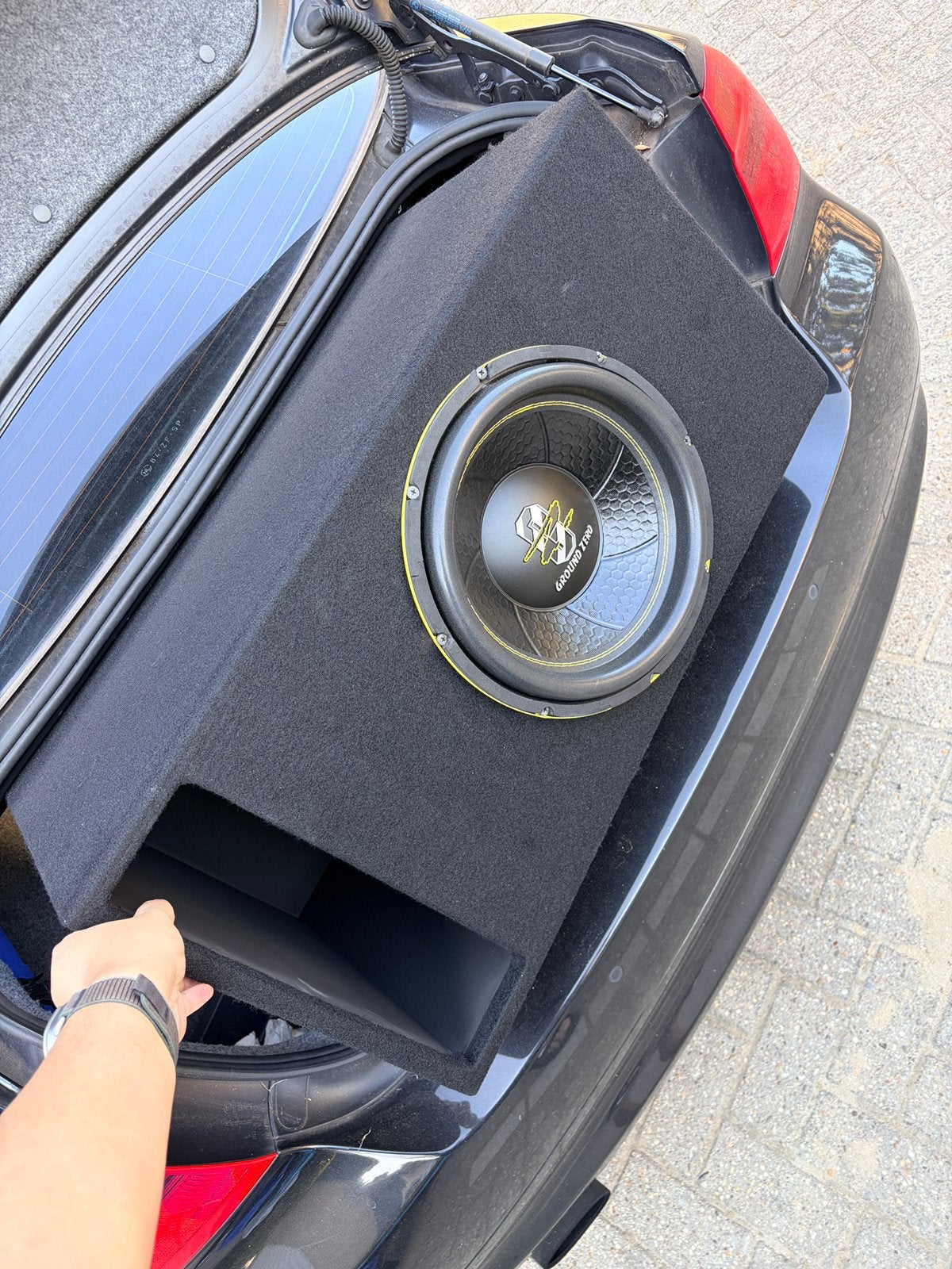 Audio Set: Ground Zero 12" woofer + Hifonics 1500W + Kist, Ophalen, Zo goed als nieuw