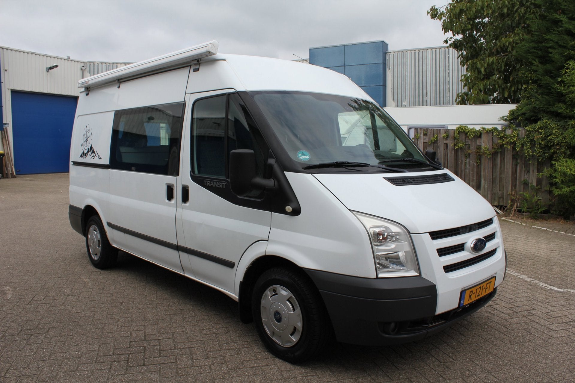 Ford TRANSIT 280M CAMPER MET 3 ZITTERS WEINIG KM APK, Caravans en Kamperen, Elektrische ramen, Bedrijf, ABS, Ford