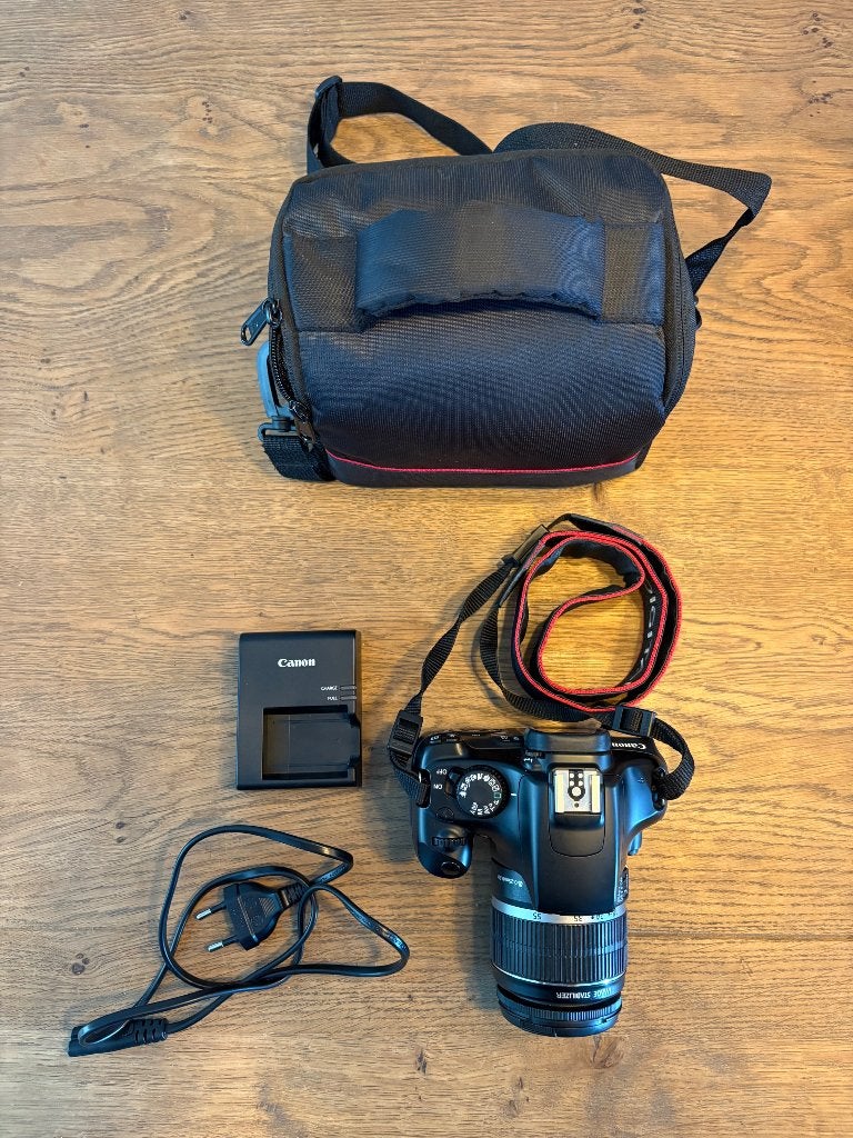 Canon EOS 1100D + 18-55mm lens, Ophalen of Verzenden, Zo goed als nieuw, Spiegelreflex, Canon