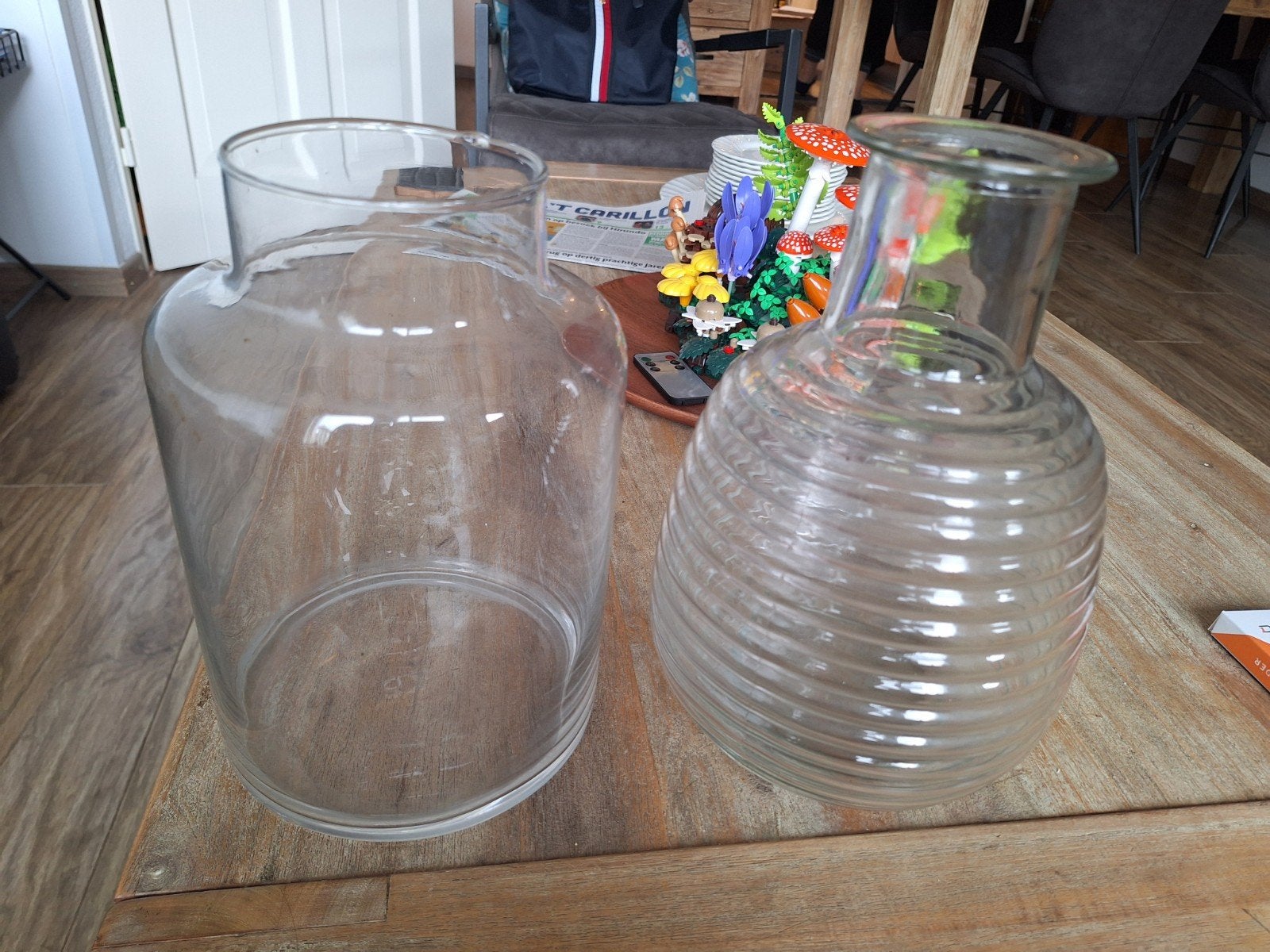 Set van 2 glazen vazen/flessen, Ophalen