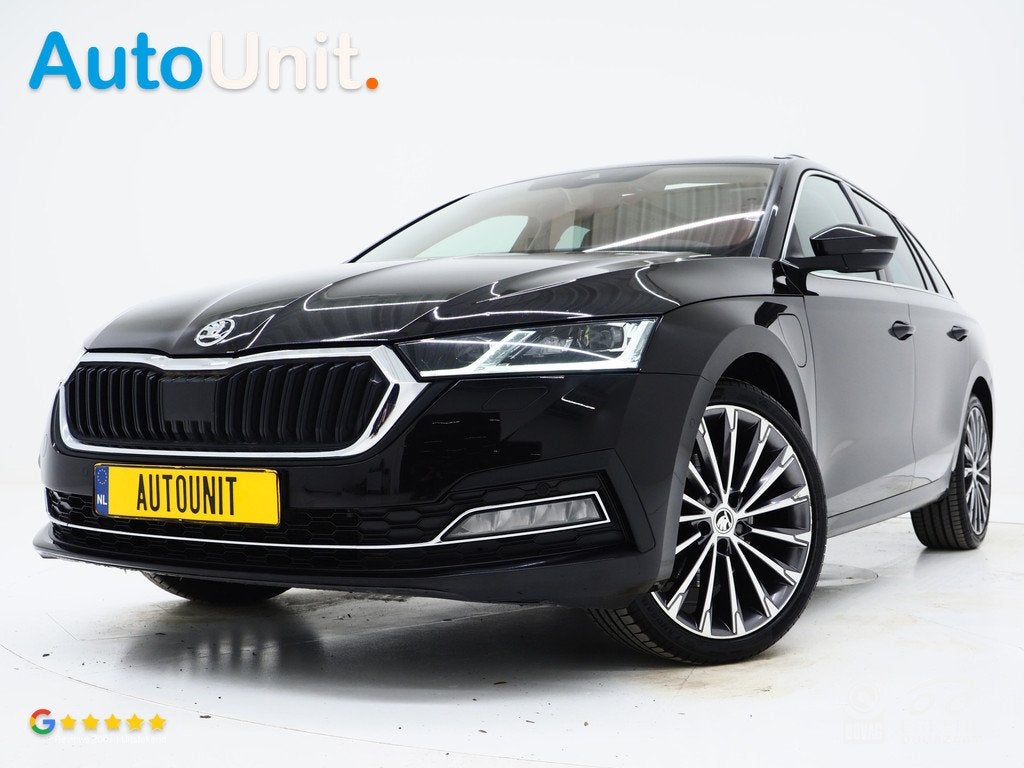Skoda Octavia Combi 1.4 TSI iV PHEV Style | Panoramadak | Le, Gebruikt, Zwart, Zwart, 91 km/l