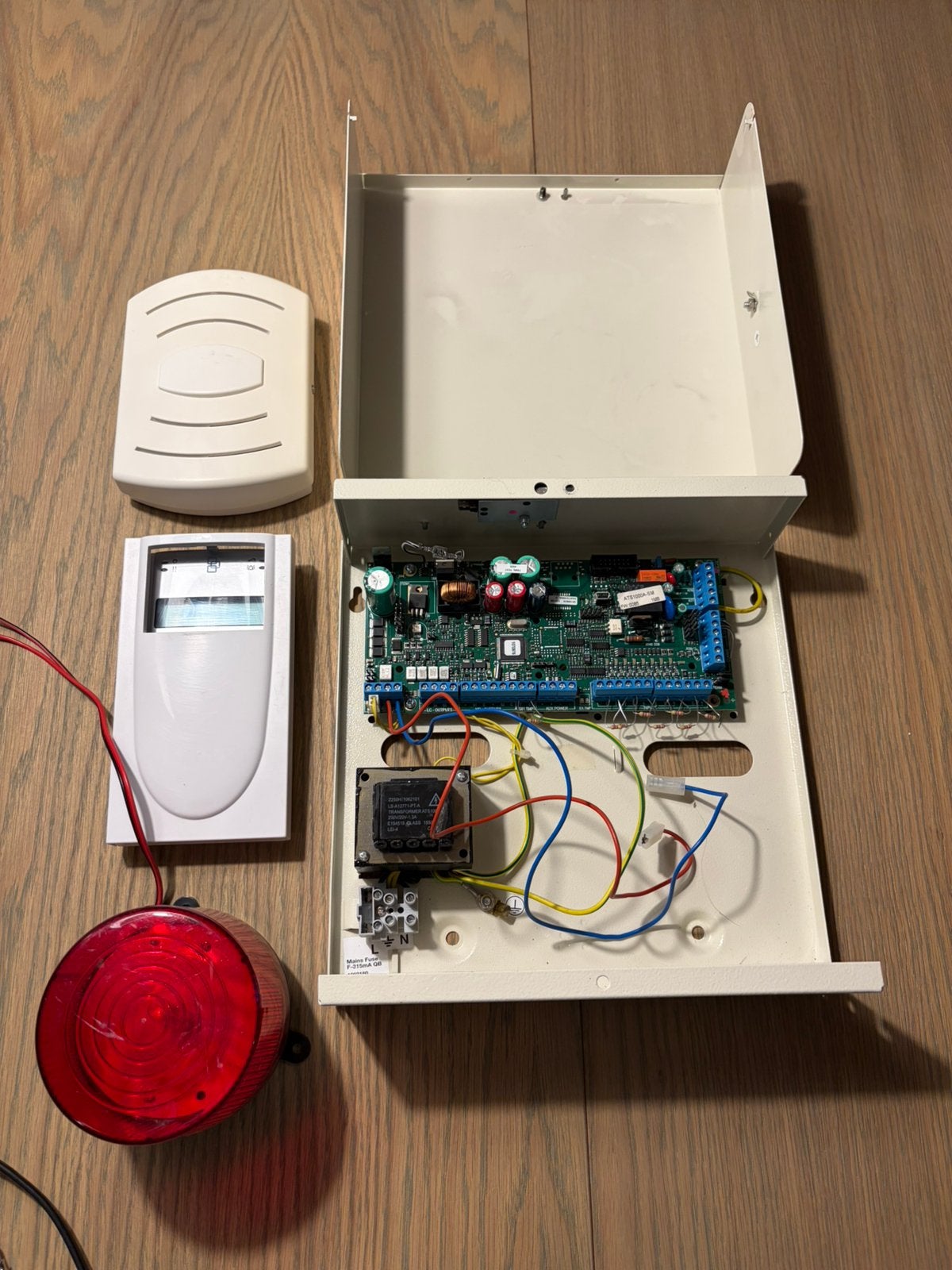 Aritech ATS1000A centrale met ATS1115A bedienpaneel, Ophalen of Verzenden, Zo goed als nieuw, Detector, Sensor of Melder, Overige soorten