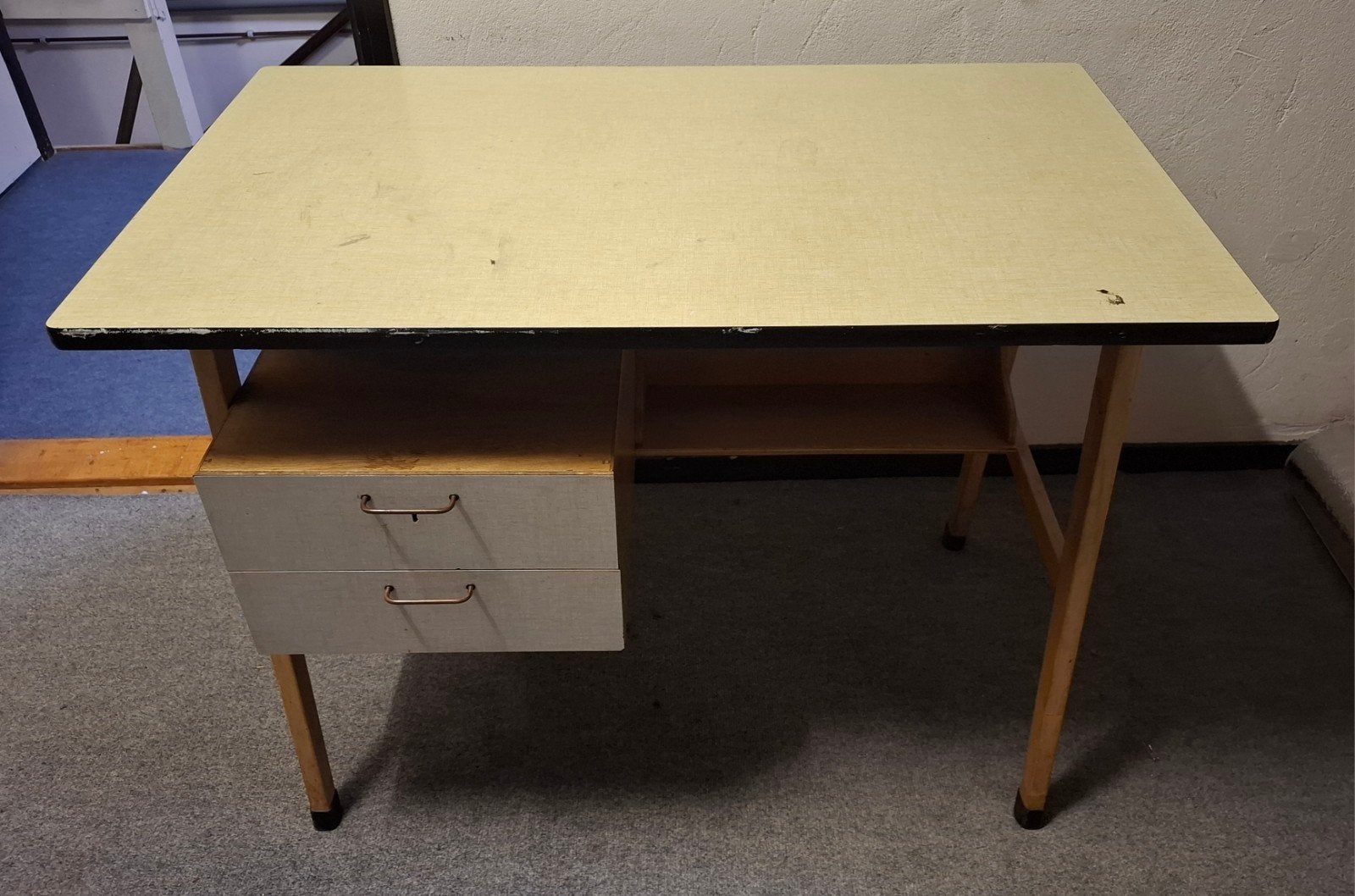 Retro bureau jaren '70/'80 - Vintage werkplek, Ophalen, Met lades, Gebruikt, Hout