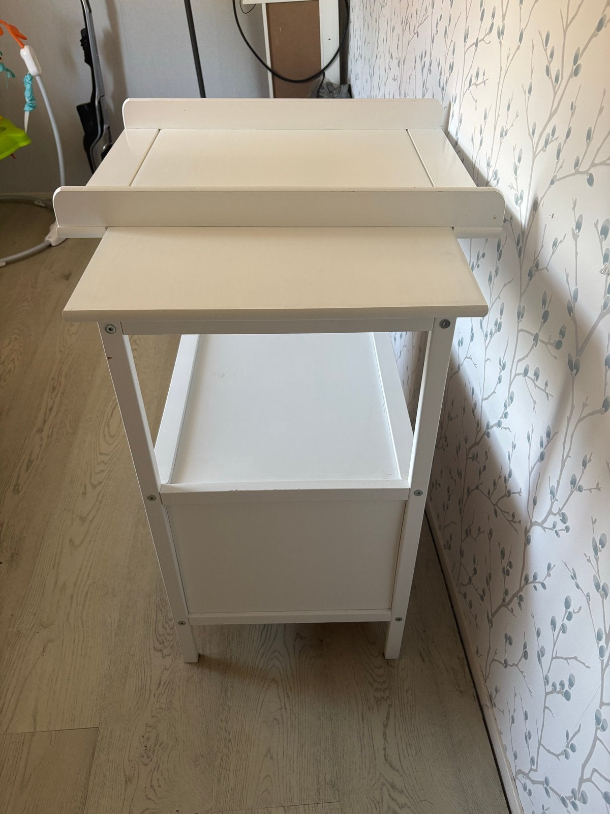 Witte commode met opbergruimte, Kinderen en Baby's, Kinderkamer | Commodes en Kasten, Ophalen, Gebruikt, 50 tot 70 cm, 75 tot 100 cm