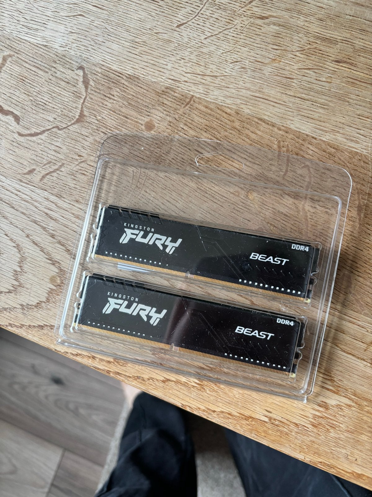 Kingston Fury Beast DDR4 RAM 16GB (2x8GB) 3200MHz, Computers en Software, RAM geheugen, Ophalen, DDR4, Zo goed als nieuw, Desktop