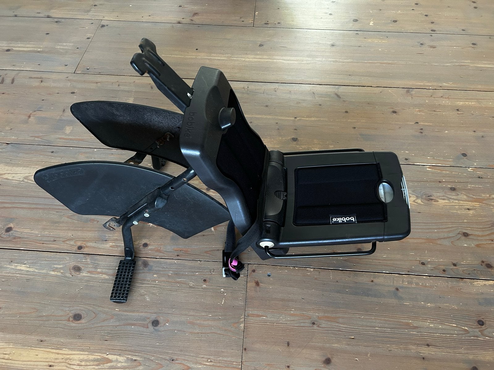 Bobike Junior achterzitje met buismontage adapter, Ophalen, Achterzitje, 22 t/m 36 kg, Gebruikt