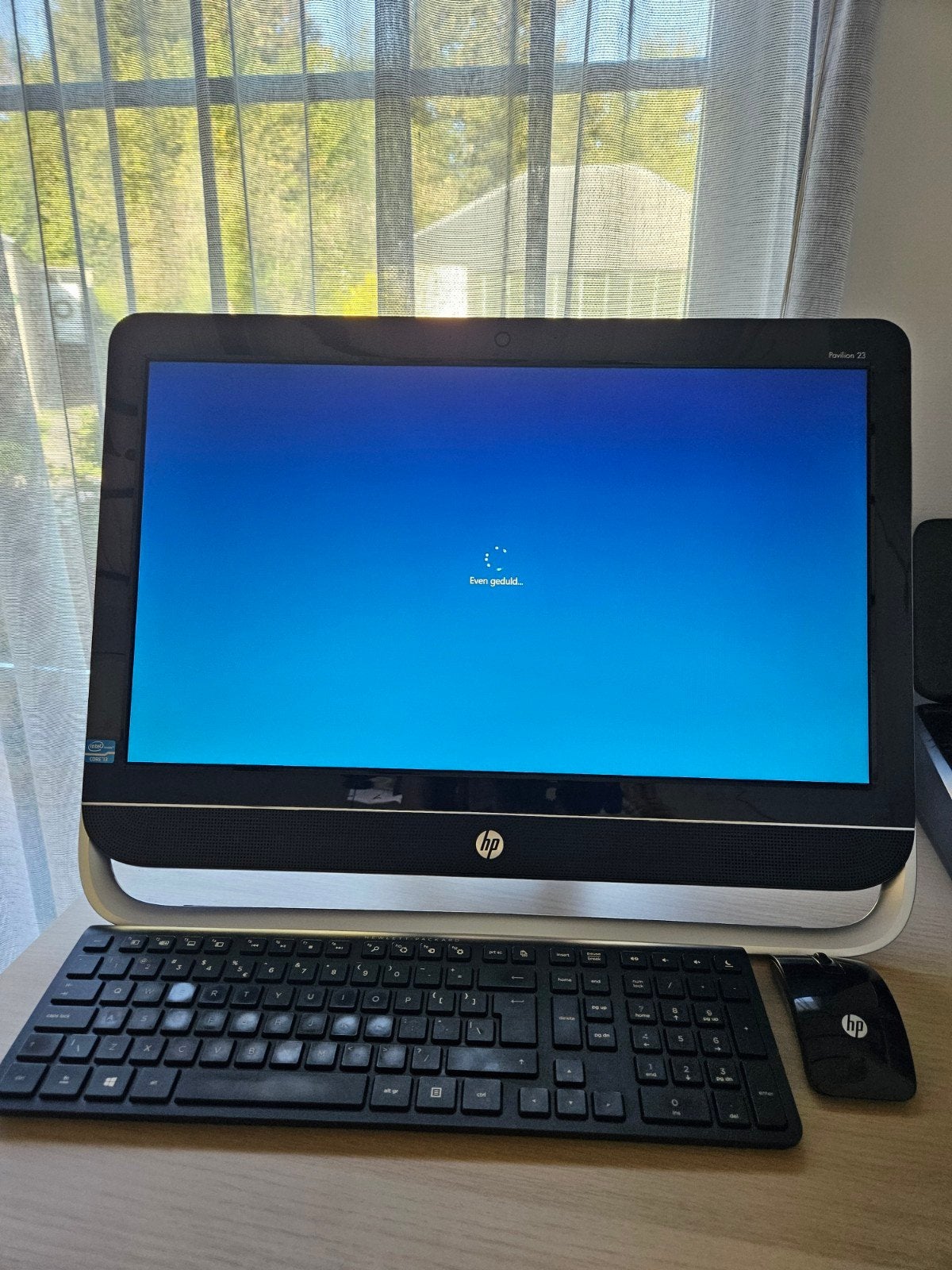 HP Pavilion 23 All-in-One Desktop PC met toetsenbord en muis, Gebruikt, HDD, 2 tot 3 Ghz, Intel Core i3-3220T