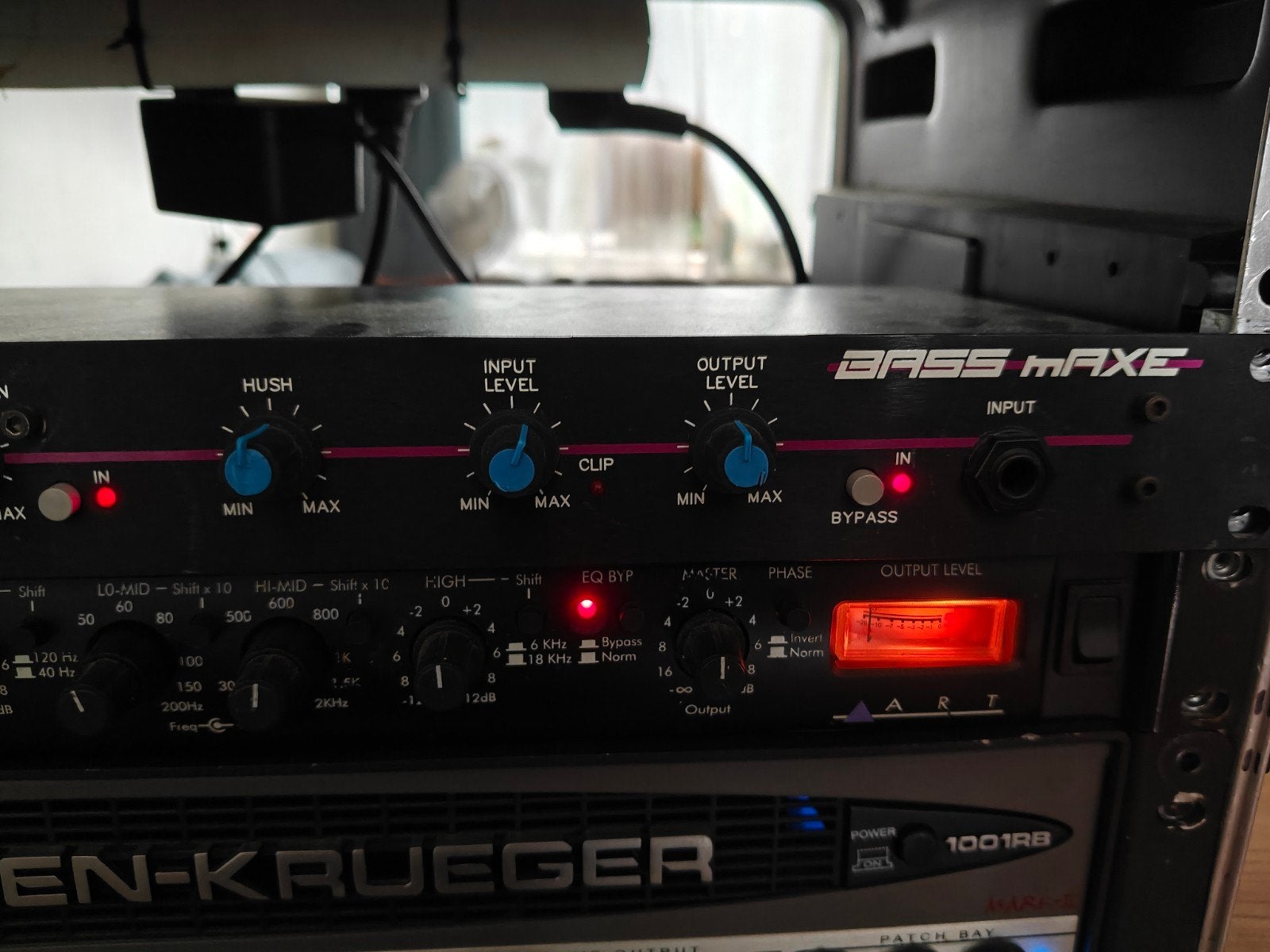 rocktron mAXE
