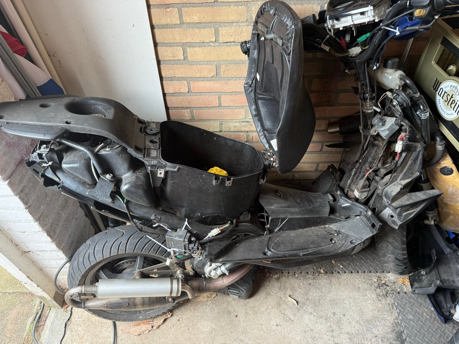 Yamaha Aerox 70cc - Opknapper/Onderdelen, Ophalen, Gebruikt, Maximaal 45 km/u