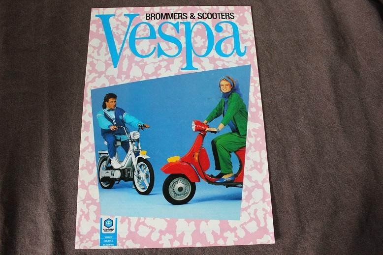Vespa brommers en scooters Piaggio verkoop folder PK Si Ciao, Ophalen of Verzenden, Gebruikt