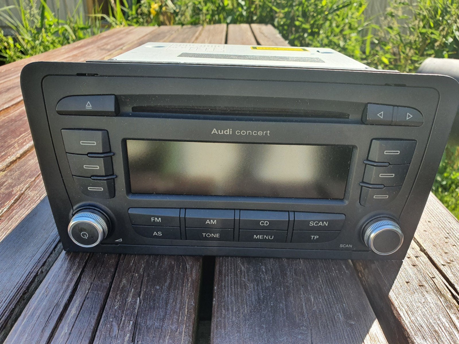 Audi Concert autoradio - CD-speler, Auto diversen, Autoradio's, Gebruikt, Ophalen of Verzenden