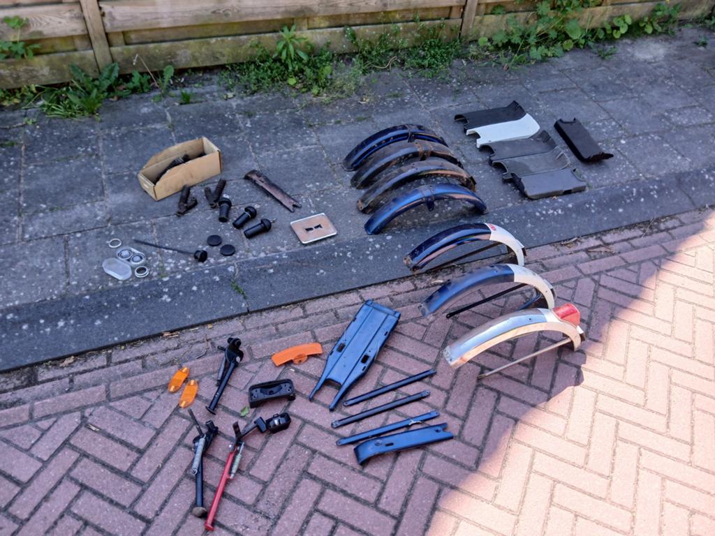 Piaggio vespa ciao onderdelen spatborden plaatwerk stuur, Fietsen en Brommers, Brommeronderdelen | Algemeen, Ophalen of Verzenden