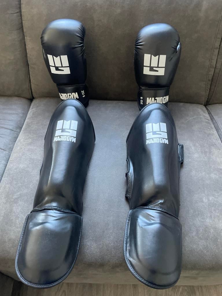 Kickboks set Majidgym - Zo goed als nieuw, Overige, Maat XS of kleiner, Vechtsportbescherming, Ophalen of Verzenden