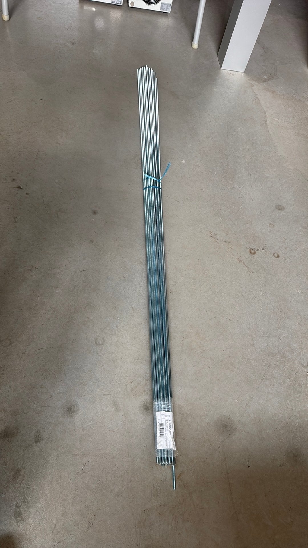 Draadeinden m10 nieuw 2mtr lang, Ophalen, Nieuw