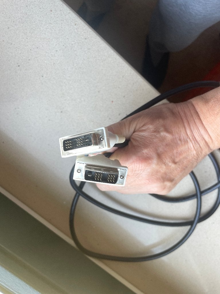 Gratis 2 DVI kabels, Ophalen, Gebruikt