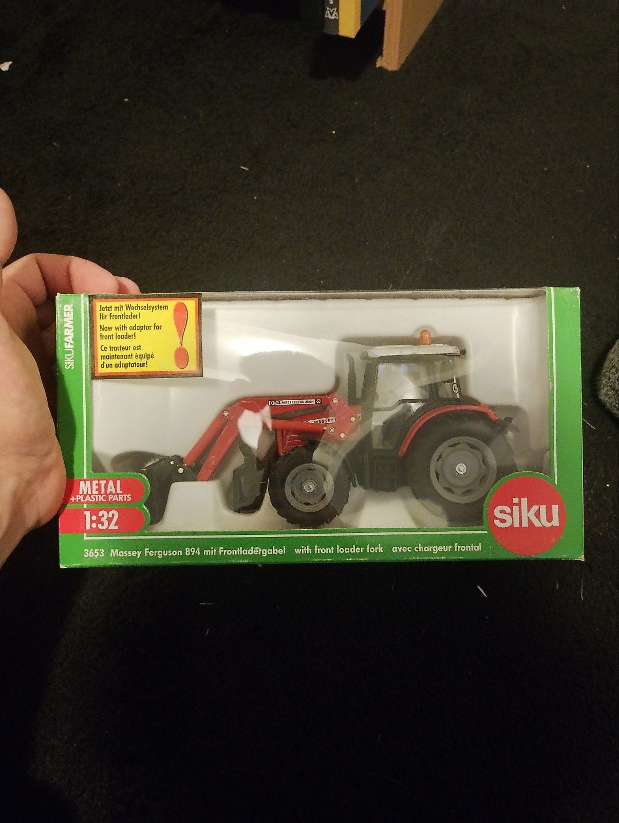 Massey Ferguson 5455 met voorlader siku miniatuur 1:32, Ophalen of Verzenden, Nieuw, Tractor of Landbouw, SIKU