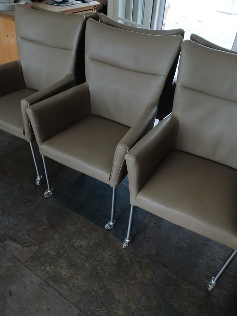 Set van 6 taupe eetkamerstoelen met armleuningen, Ophalen, Gebruikt, Overige kleuren, Stof