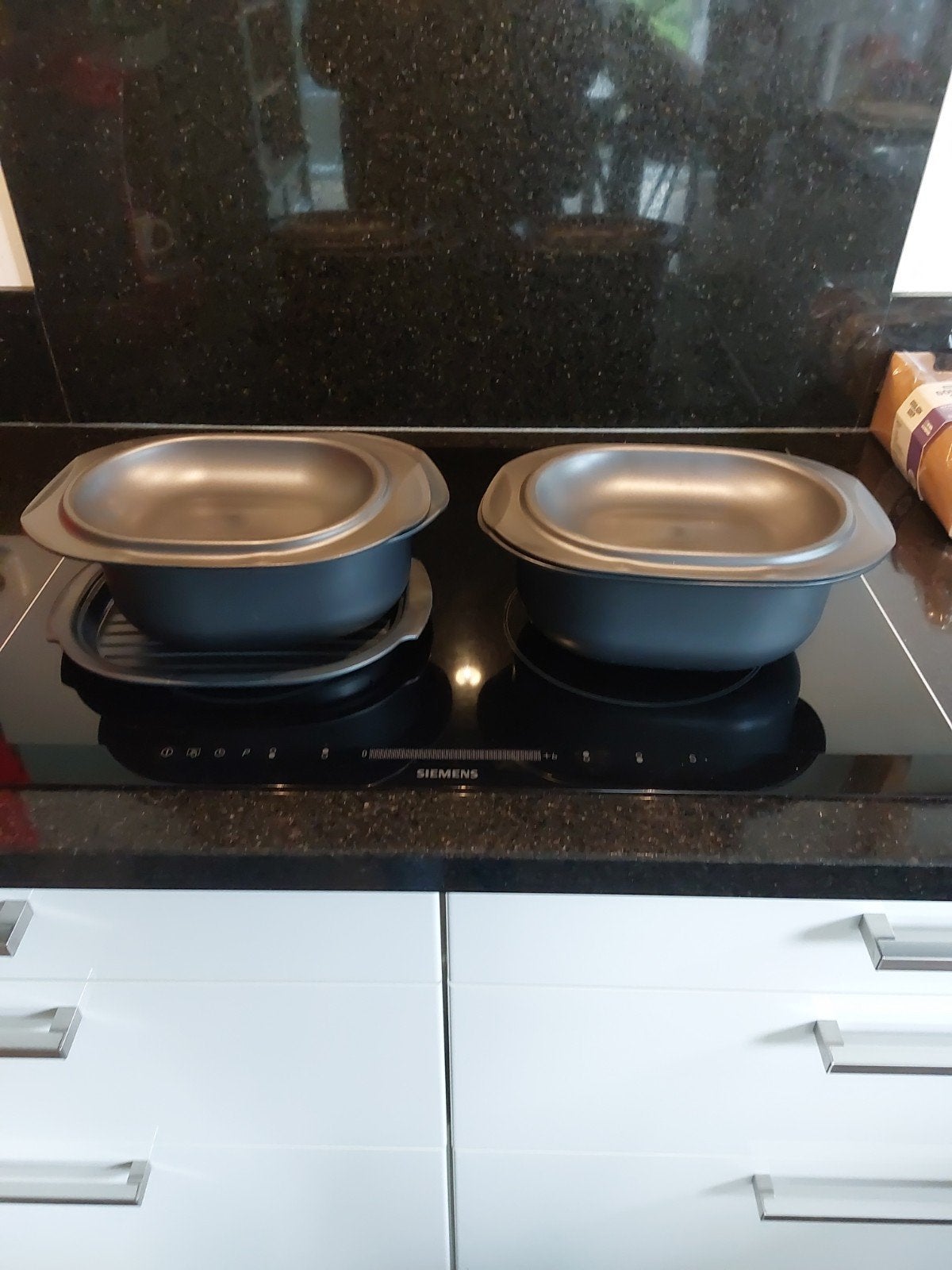 2x Tupperware Ultra Plus Ovenschaal 3L en grillplateau, Gebruikt, Schaal, Ophalen of Verzenden, Overige kleuren