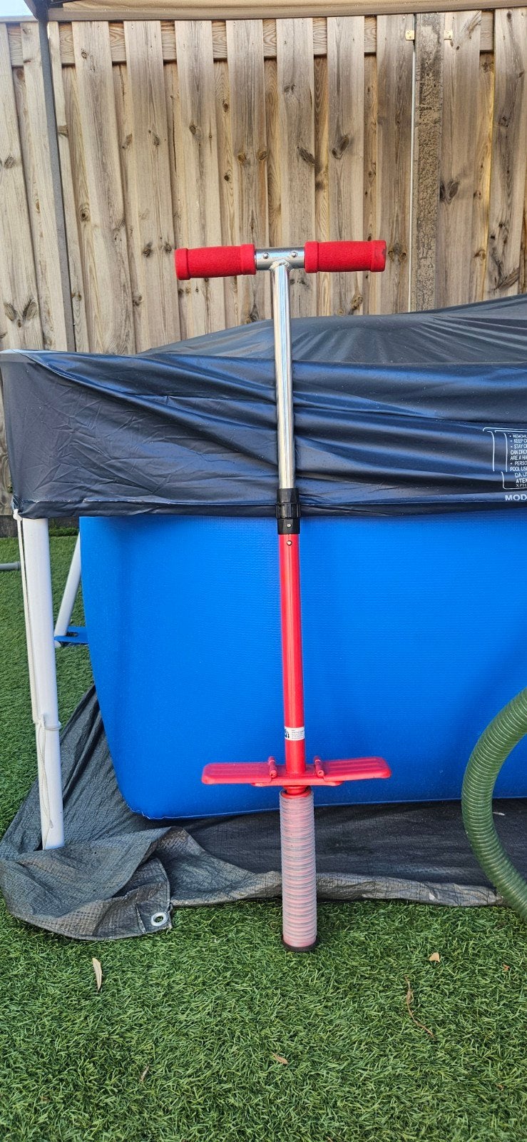Small foot - pogo stick - rood springstok, Ophalen of Verzenden, Zo goed als nieuw