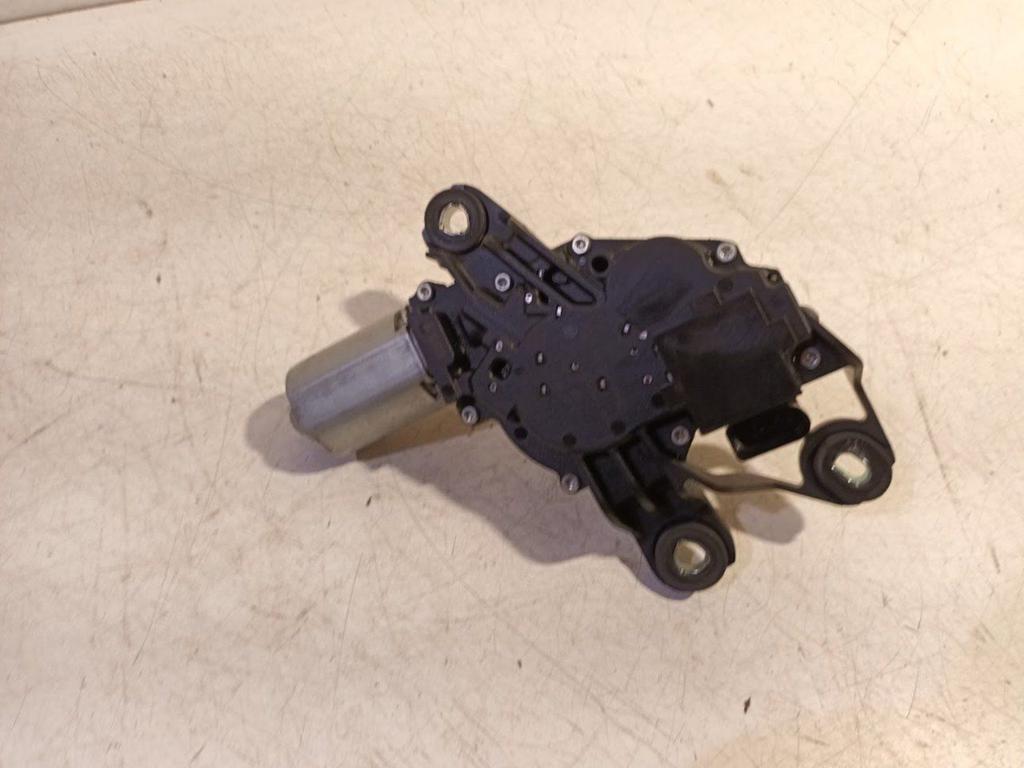 Ruitenwissermotor achter Volkswagen Golf, Onderdelen@venauto.nl, Van der Ven Autorecycling B.V., Gebruikt, Ettenseweg 76, 4706 PB Roosendaal, The Netherlands