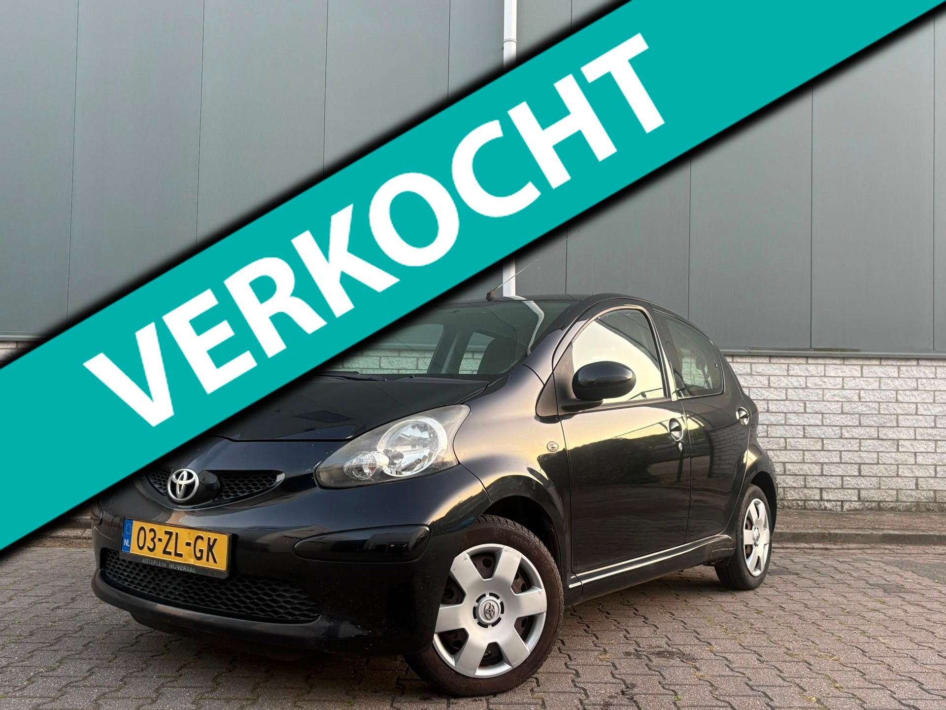 Toyota Aygo 1.0-12V +-5DRS-Airco-elec ramen-NWE APK, Voorwielaandrijving, Stof, Gebruikt, 4 stoelen