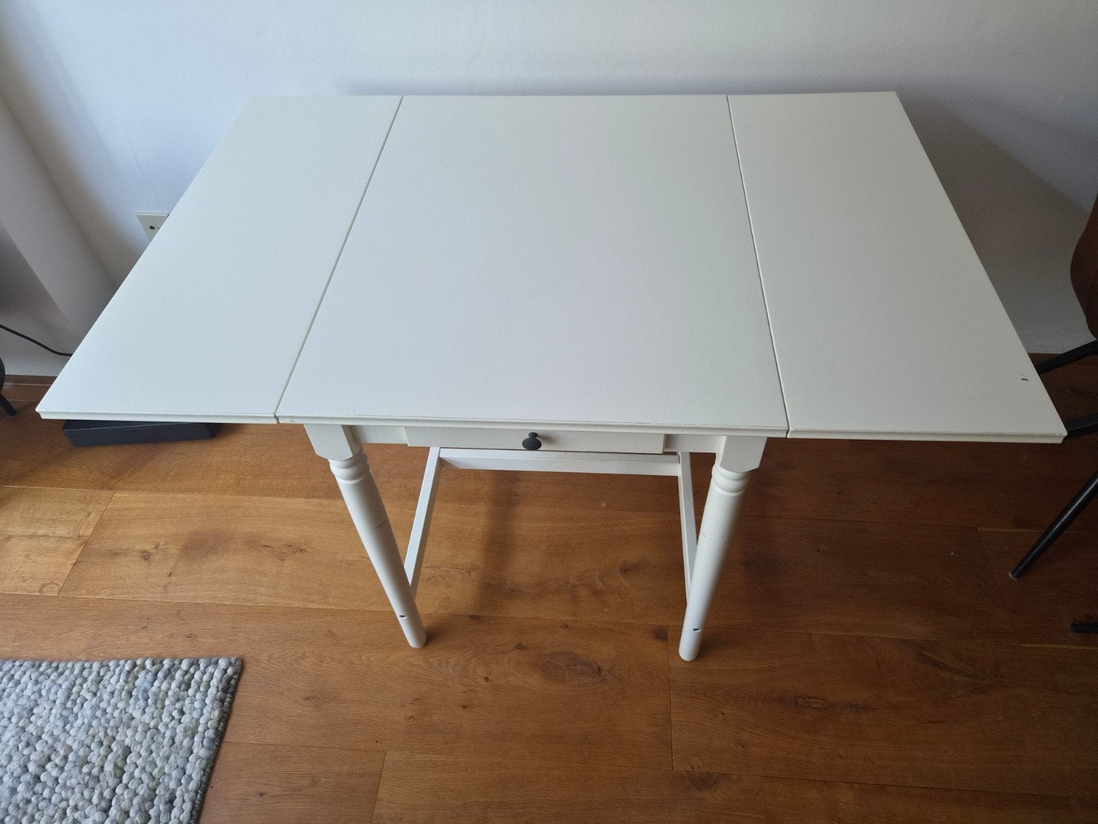 Witte IKEA INGATORP klaptafel met lade, Ophalen, Gebruikt, Tot twee personen, 50 tot 100 cm