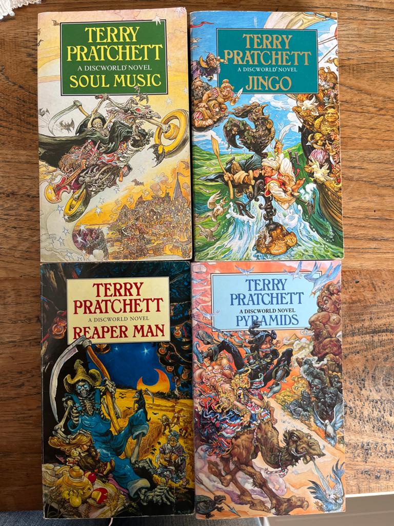 Terry Pratchett Discworld boeken (3 stuks) - Engels, Boeken, Ophalen of Verzenden, Gelezen, Europa overig