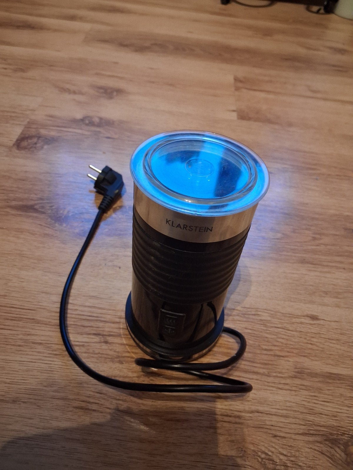 Klarstein Melkopschuimer - Perfect voor Latte Macchiato, Ophalen of Verzenden, Zo goed als nieuw, Elektrische melkopschuimer