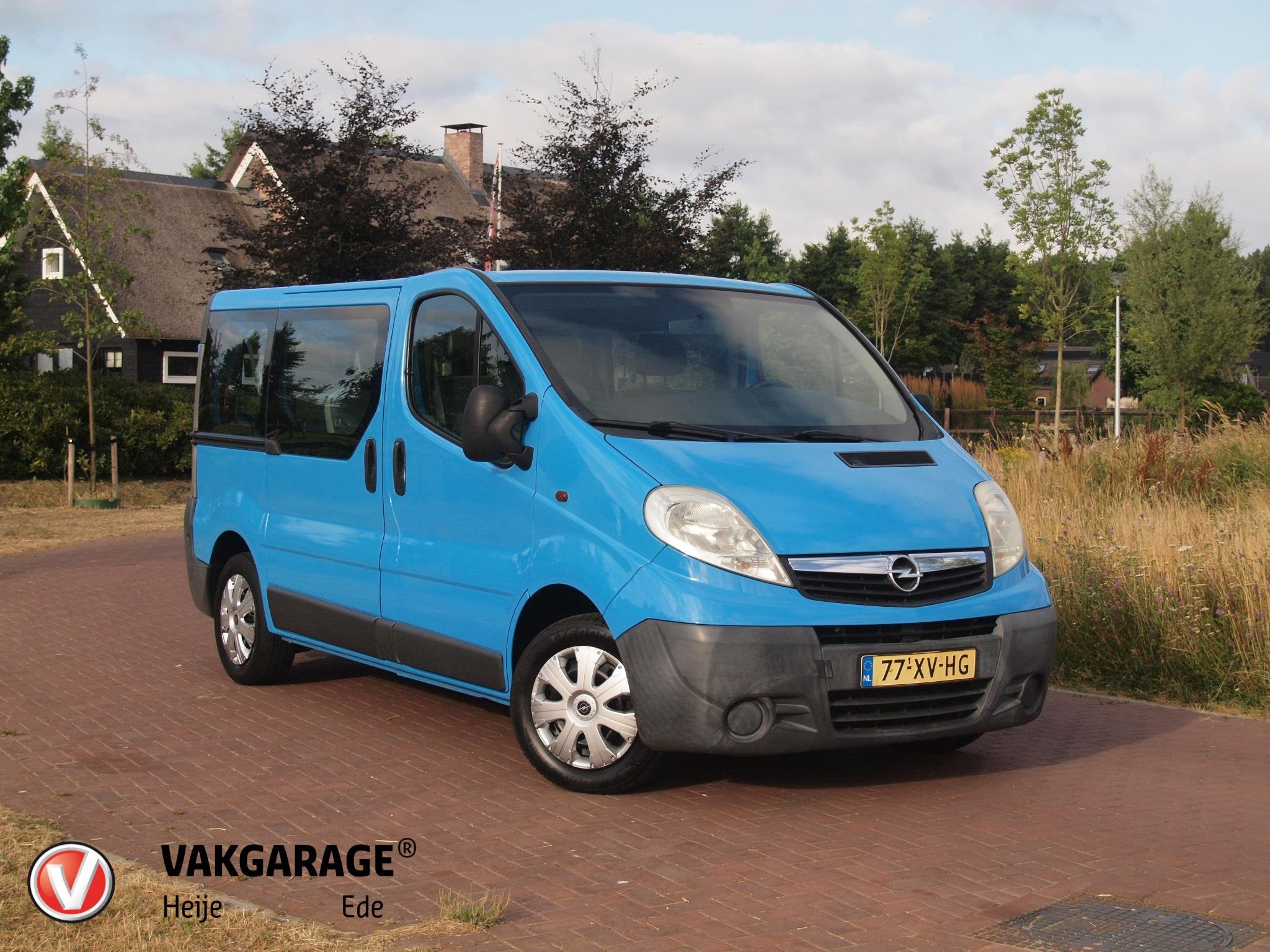 Opel Vivaro Combi 2.0i L1H1 | 9 Persoons | Benzine | Airco |, Auto's, Opel, 1998 cc, Stof, 2000 kg, Blauw