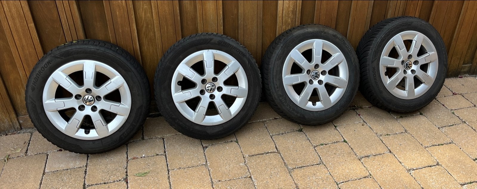 Set Winterbanden met velg Hankook 195/60/R15 88T  VW Polo 6R, Auto-onderdelen, Banden en Velgen, Ophalen, Gebruikt, 15 inch, Winterbanden