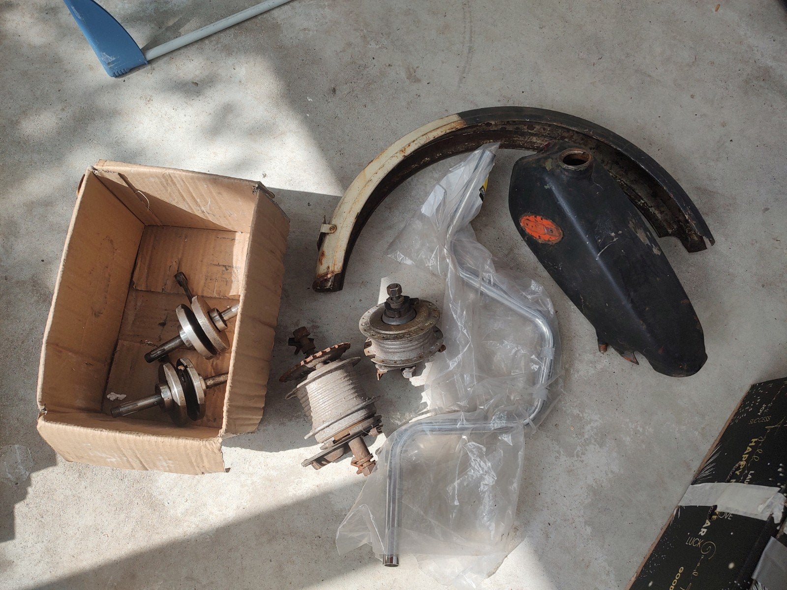 Honda Novio amigo krukas 2x goed. Tank naven spatbord stuur, Fietsen en Brommers, Ophalen of Verzenden, Gebruikt, Blok, Overige merken