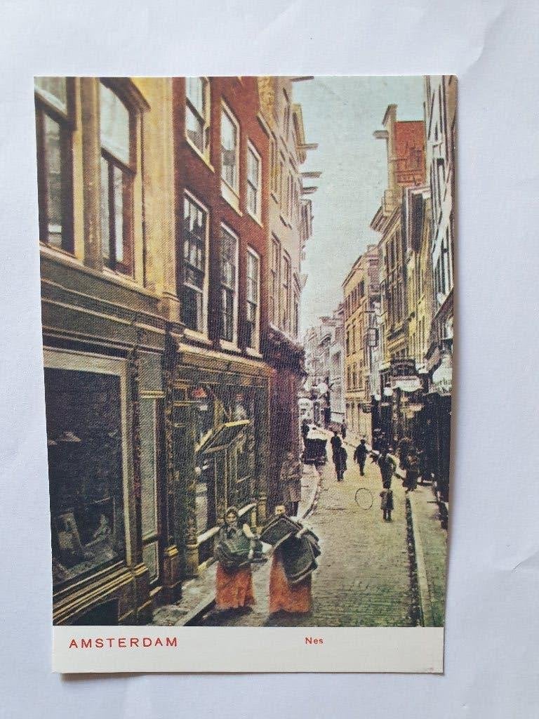 Ansichtkaart 1975 - Amsterdam 700 jaar - Nes, Verzamelen, Ansichtkaarten | Nederland, Ophalen of Verzenden, 1960 tot 1980, Ongelopen