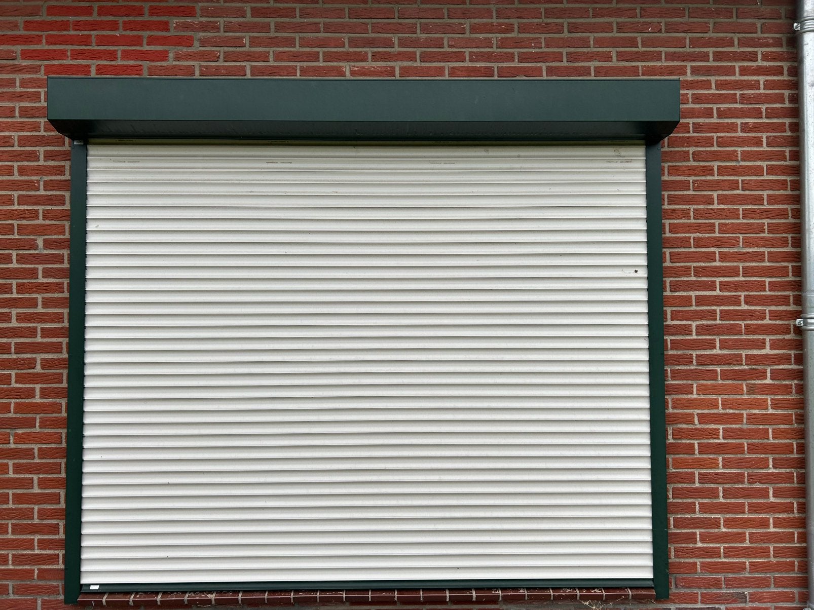 Rolluik elektrisch afmeting 2580mm x 1995mm  9001, Ophalen, 200 cm of meer, Crème of Beige, Zo goed als nieuw