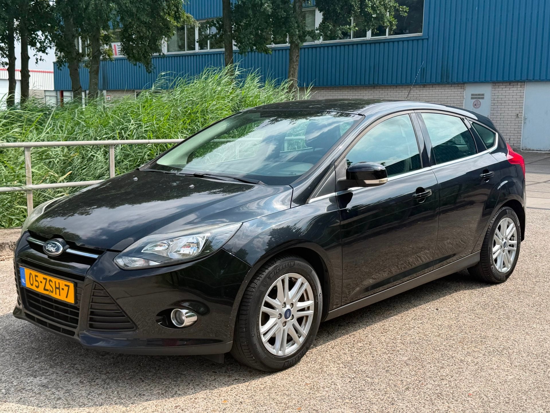 Ford Focus 1.0 EcoBoost Titanium Navi! LM velgen! PDC! NAP!, Auto's, Ford, Euro 5, 101 pk, Gebruikt, 635 kg