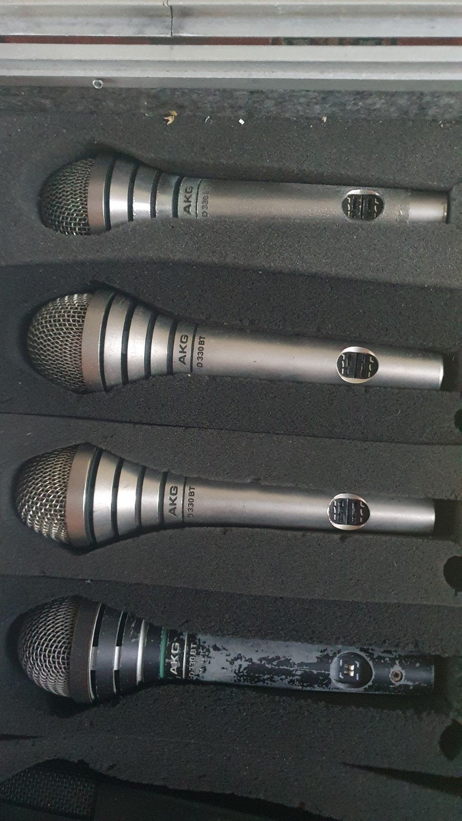 AKG D330bt 2x, Ophalen of Verzenden, Zangmicrofoon