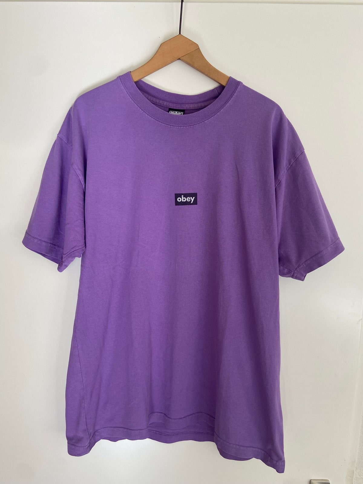Obey T-shirt Black Bar Heavyweight Tee Maat L, Ophalen of Verzenden, Gedragen, Maat 52/54 (L), Paars