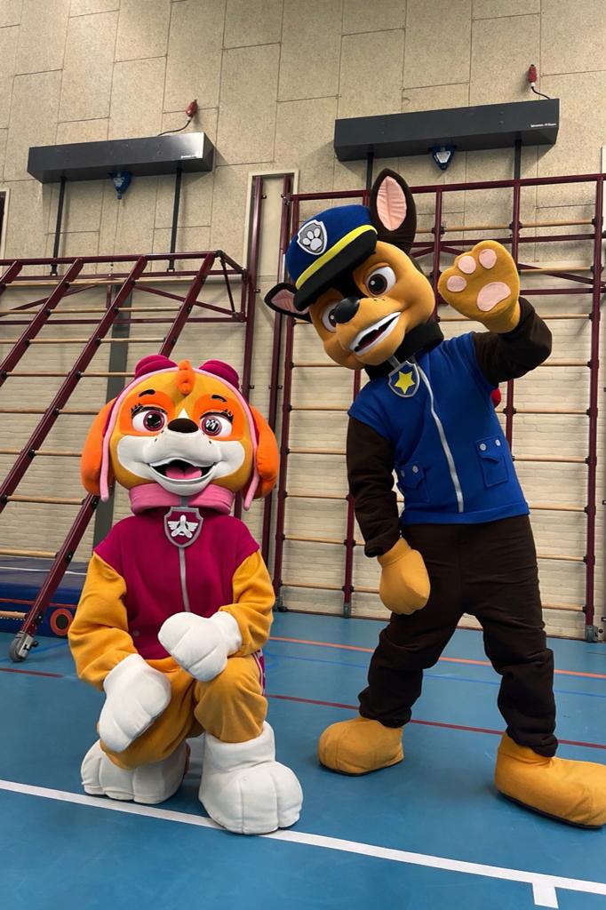 Sky & Chase Paw patrol Mascotte Verhuur, Ophalen of Verzenden, Zo goed als nieuw, Verjaardag
