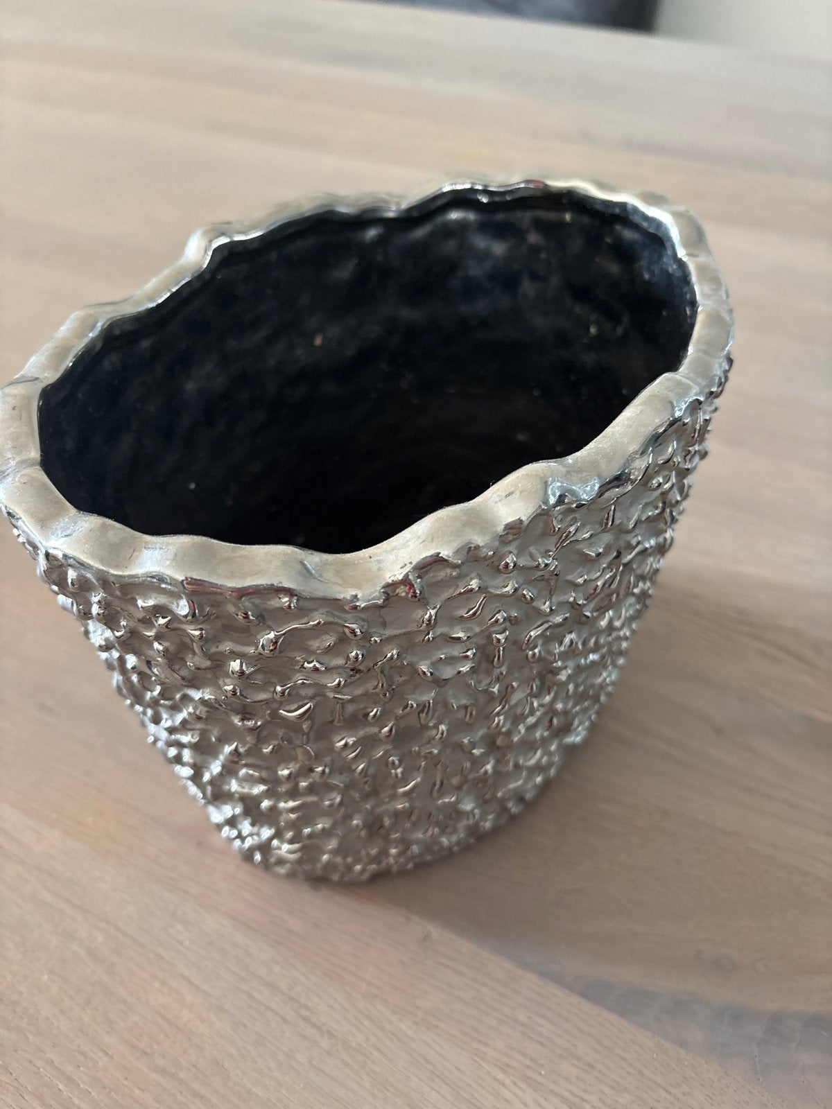 Zilverkleurige vaas met unieke textuur - Des Pots, Overige materialen, Gebruikt, Met patroon/structuur, Ophalen of Verzenden