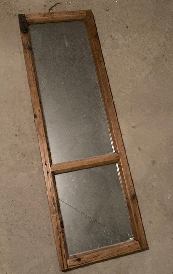 Mooie spiegel in oud luikje, Ophalen, Minder dan 50 cm, Gebruikt, 100 tot 150 cm