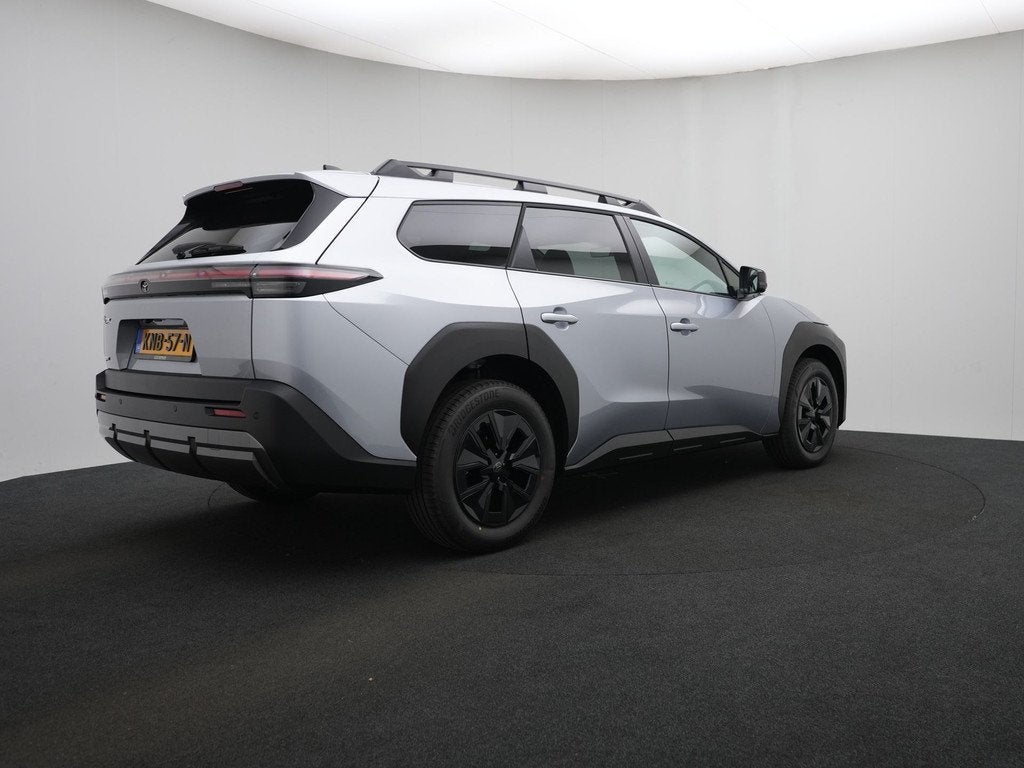 Toyota bZ4X Touring Dynamic 227pk /75 kWh/ wltp 591 km EV-De, Auto's, Toyota, 12 maanden, Stof, 227 pk, Zwart