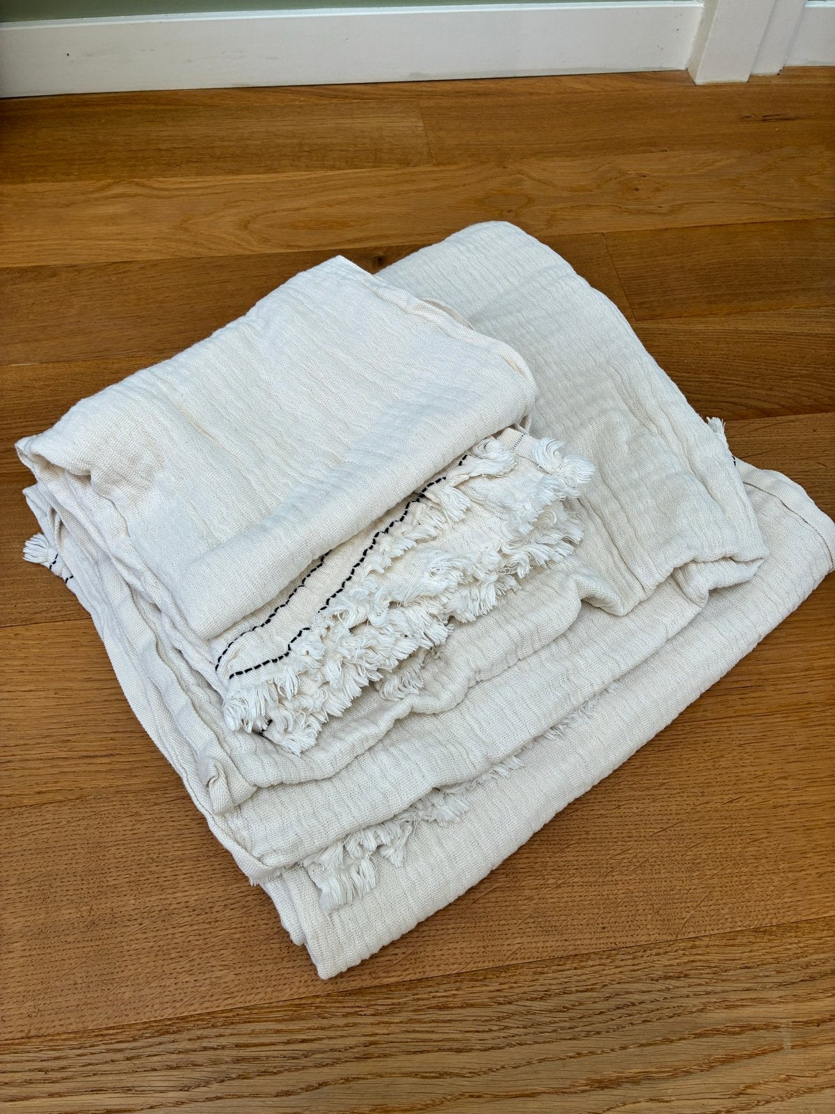 Zara Home mousseline katoen handdoeken set, Ophalen of Verzenden, Zo goed als nieuw, Wit, Handdoek