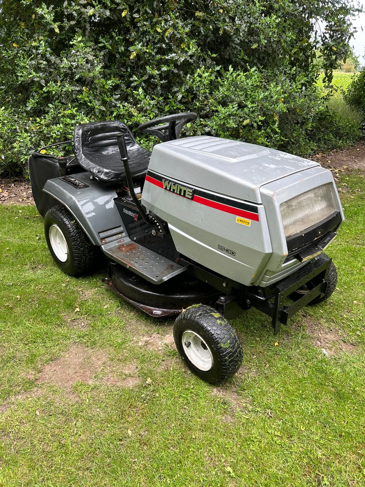 White LT-30 zitmaaier met opvangbak 12 PK B&S, Ophalen, Zo goed als nieuw, Versnellingen, Minder dan 90 cm