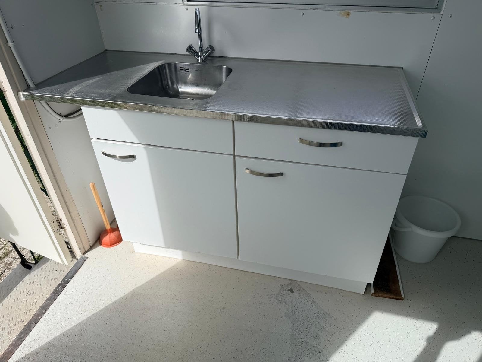 schaftkeet met wc en douche en en nieuwe keuken, Ophalen of Verzenden