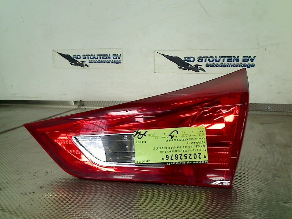 Achterlicht Rechts binnen Toyota Auris (E18) 2014 05170237, Auto-onderdelen, Verlichting, Gebruikt, Kundenbetreuung@toyota.de