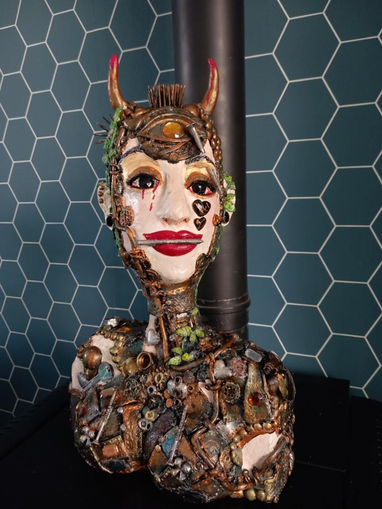 Unieke Steampunk Vrouw Buste - Papier-maché & Klei, Ophalen, Buste