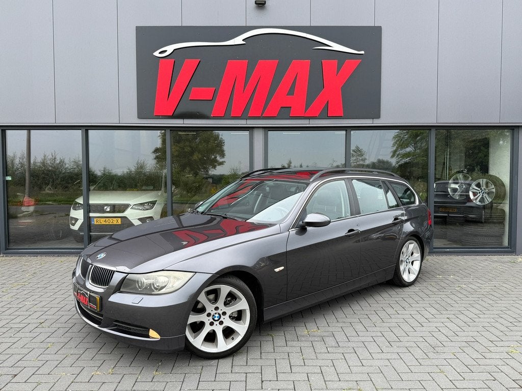 BMW 325i Touring High Exec Pano Leder Carplay Xenon, Auto's, Achterwielaandrijving, Gebruikt, Zwart, 2497 cc
