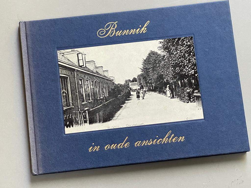 Bunnik in oude ansichten (1971), Ophalen of Verzenden, 20e eeuw of later, Zo goed als nieuw