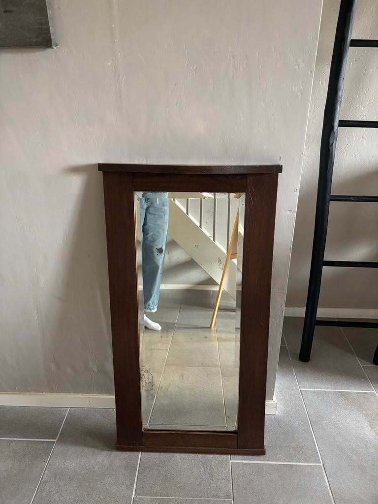 Oude spiegel met houten lijst, Antiek en Kunst, Ophalen, Rechthoekig, 50 tot 100 cm, Minder dan 100 cm