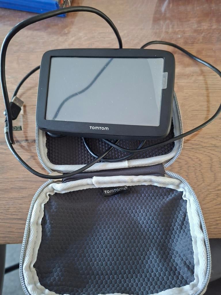 TomTom navigatiesysteem - Weinig gebruikt, Verzenden